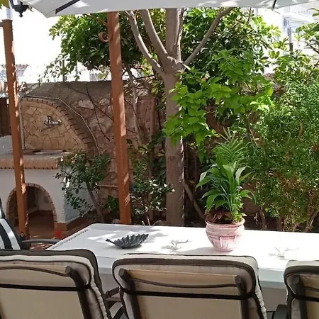 Little Heaven In Alimos/athens!