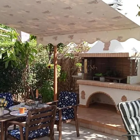Little Heaven In Alimos/athens! *
